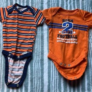 2 set of baby clothes